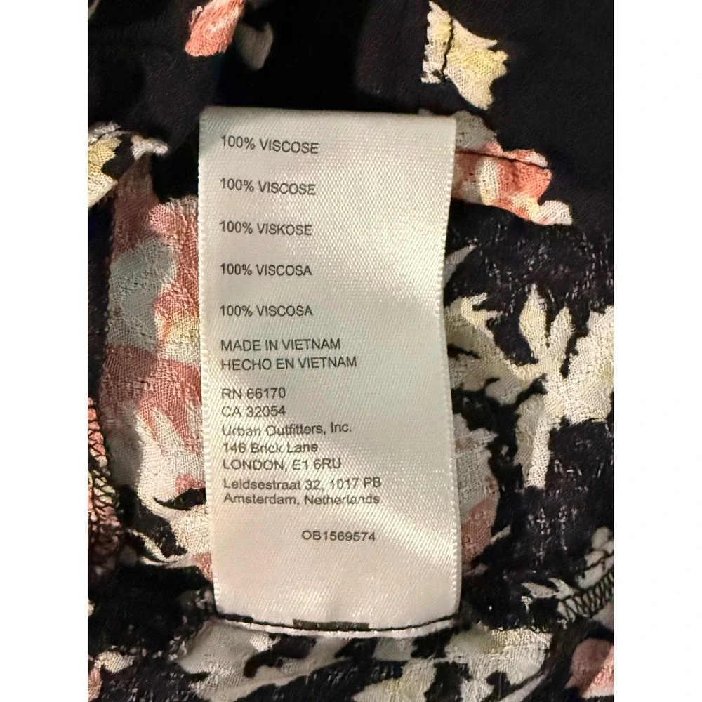 Free People Hilary Printed Top Black Combo Size Medium Crop Boho NWT $98